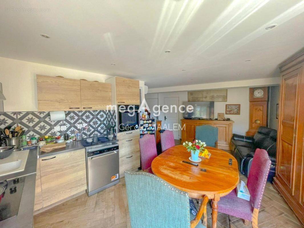 Appartement à FREJUS