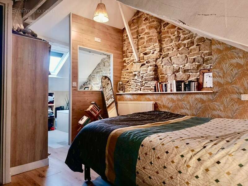 Appartement à THEIX