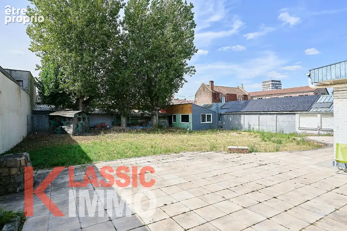 Plain-pied 180m² - Garage - Jardin - 4 chambres - photo 13