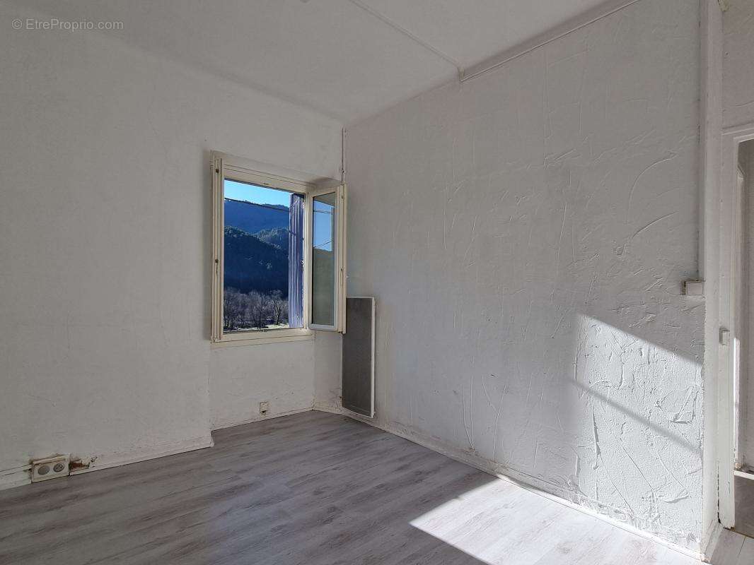 Maison à LE COLLET-DE-DEZE