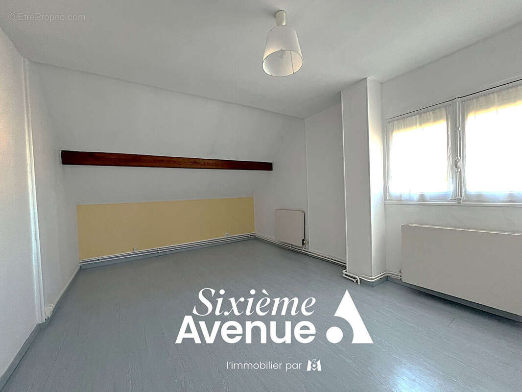 Maison à COMPERTRIX