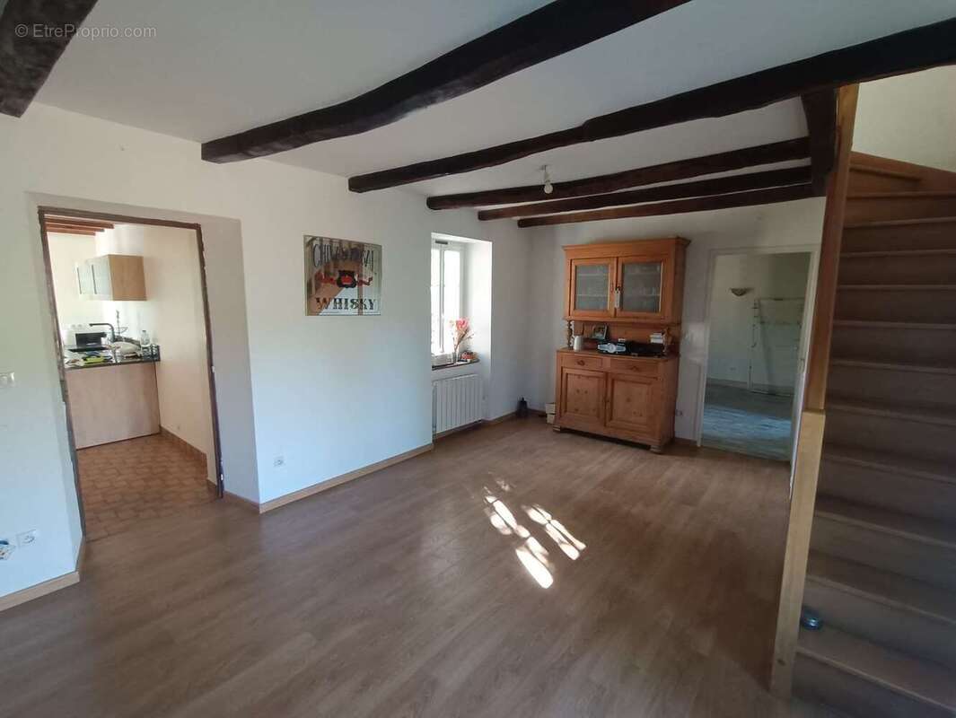 Maison à SAINT-JULIEN-AUX-BOIS