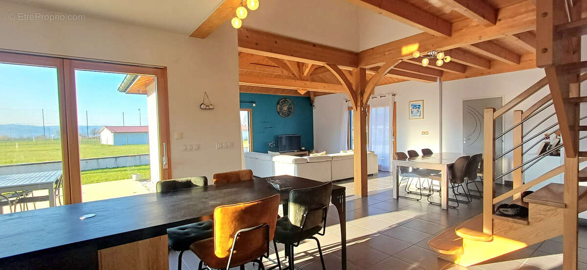 Maison à COLOMBE
