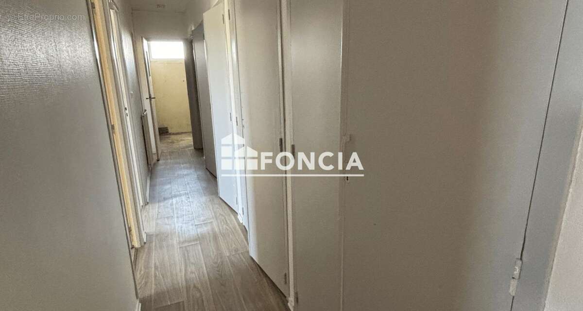 Appartement à LA CHAPELLE-SAINT-MESMIN