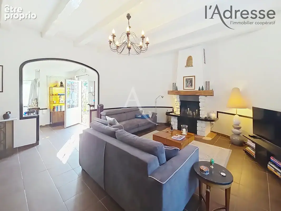 Villa de Caractère 135 m² Quartier Minelle à Mandelieu - photo 4