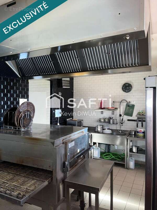 Photo 2 - Commerce à COMPIEGNE