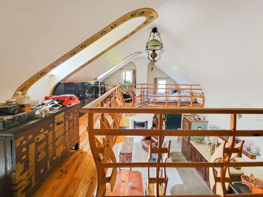 ILE DE GROIX - Domaine 9600m2, 2 habitations. Maison de154m2 sortie d'un livre d'aventure! - photo 3