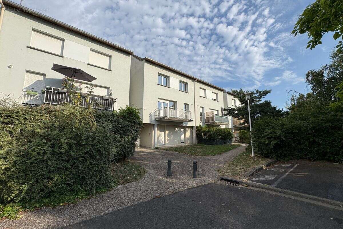 Appartement à SAINT-PIERRE-DES-CORPS