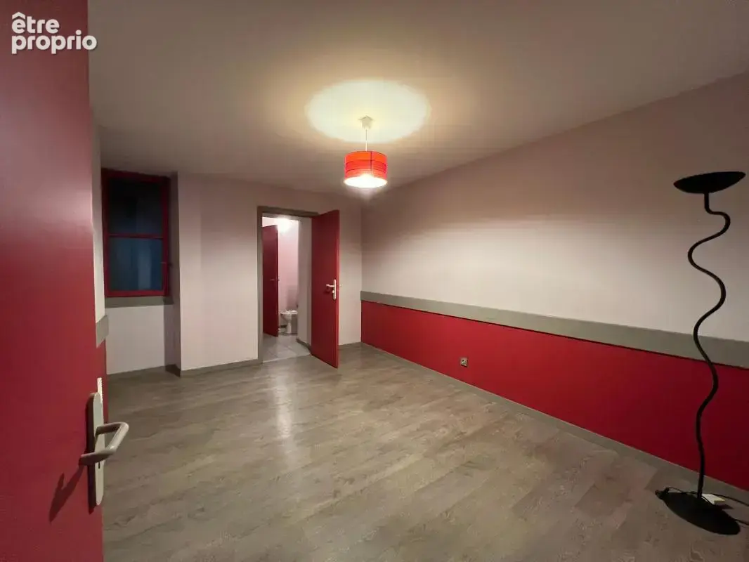À vendre – rumilly centre (74150) - local avec potentiel de transformation en logement - photo 4