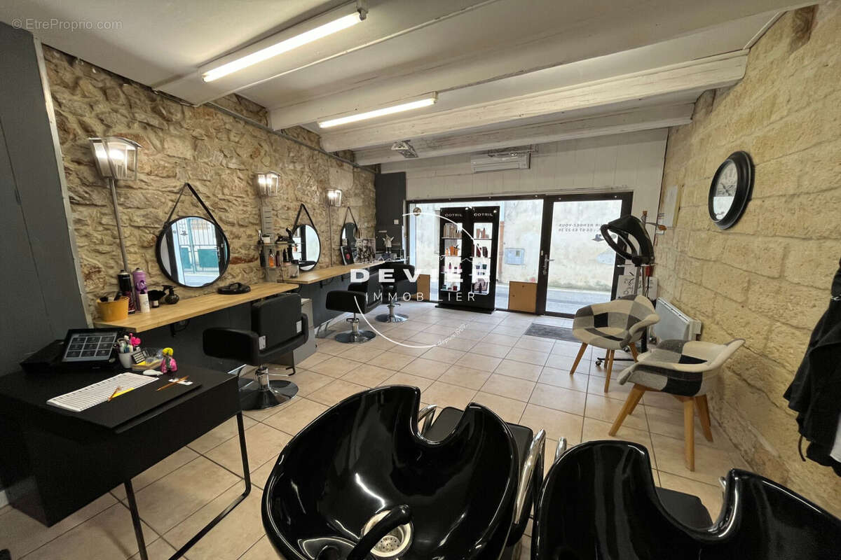 Commerce à SAINT-JUST