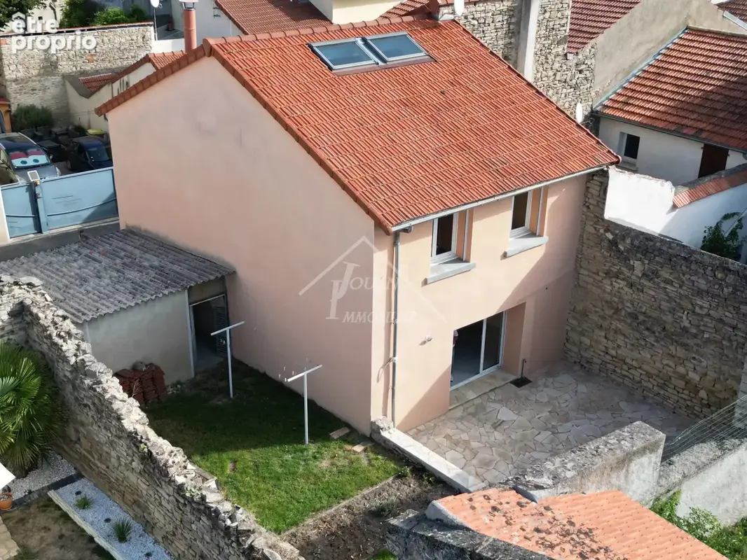 Maison trois chambres, garage et cour - photo 16