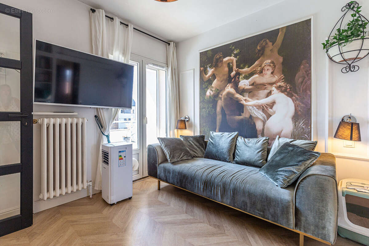 Agence immobiliere laforet - exclusivite - "sauge" - annecy - appartement traversant t3 de 57,26m² - balcon - cave - garage - photo 3