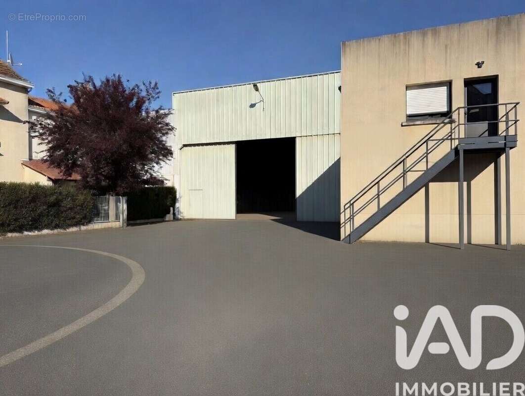 Photo 2 - Commerce à LA JUBAUDIERE