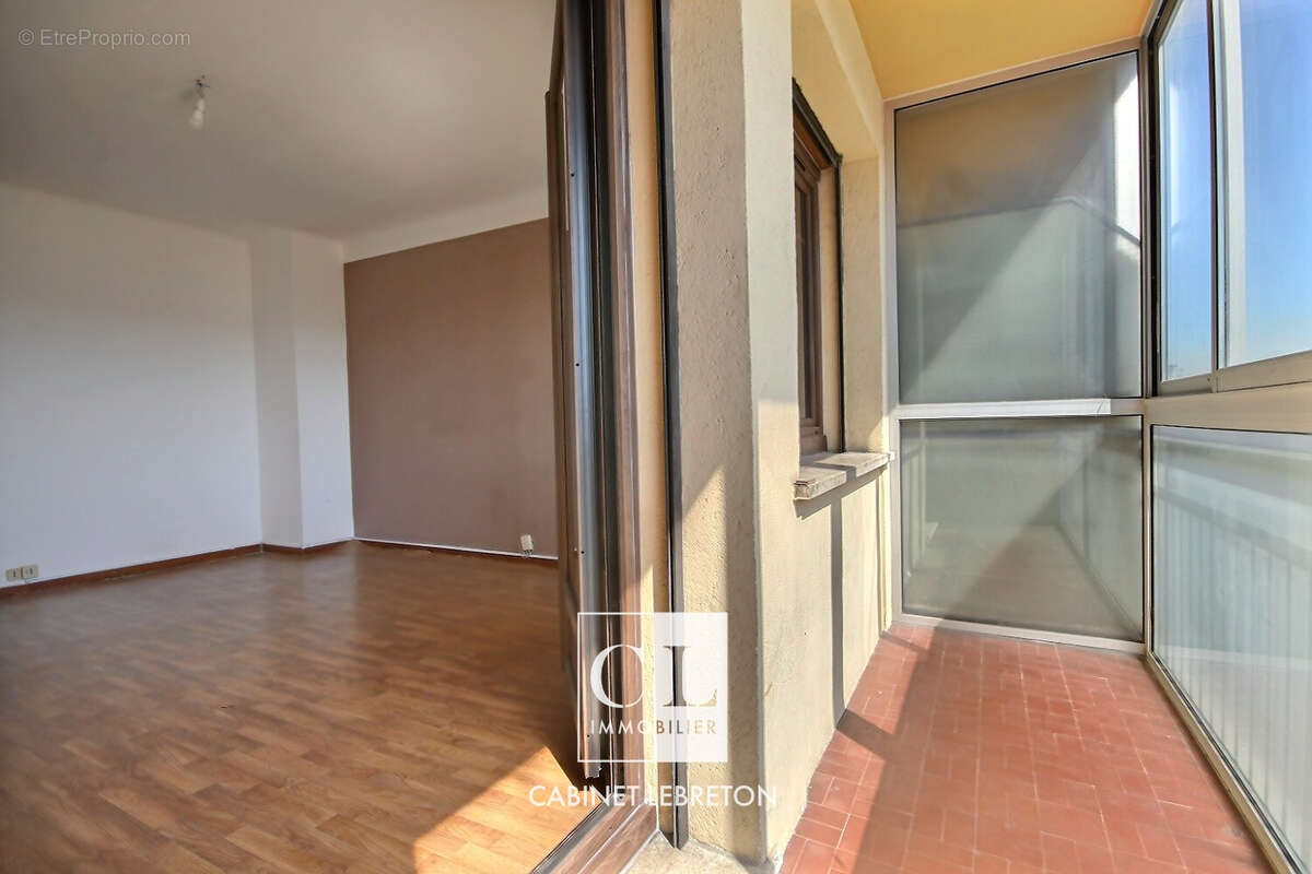 Appartement à MARSEILLE-10E