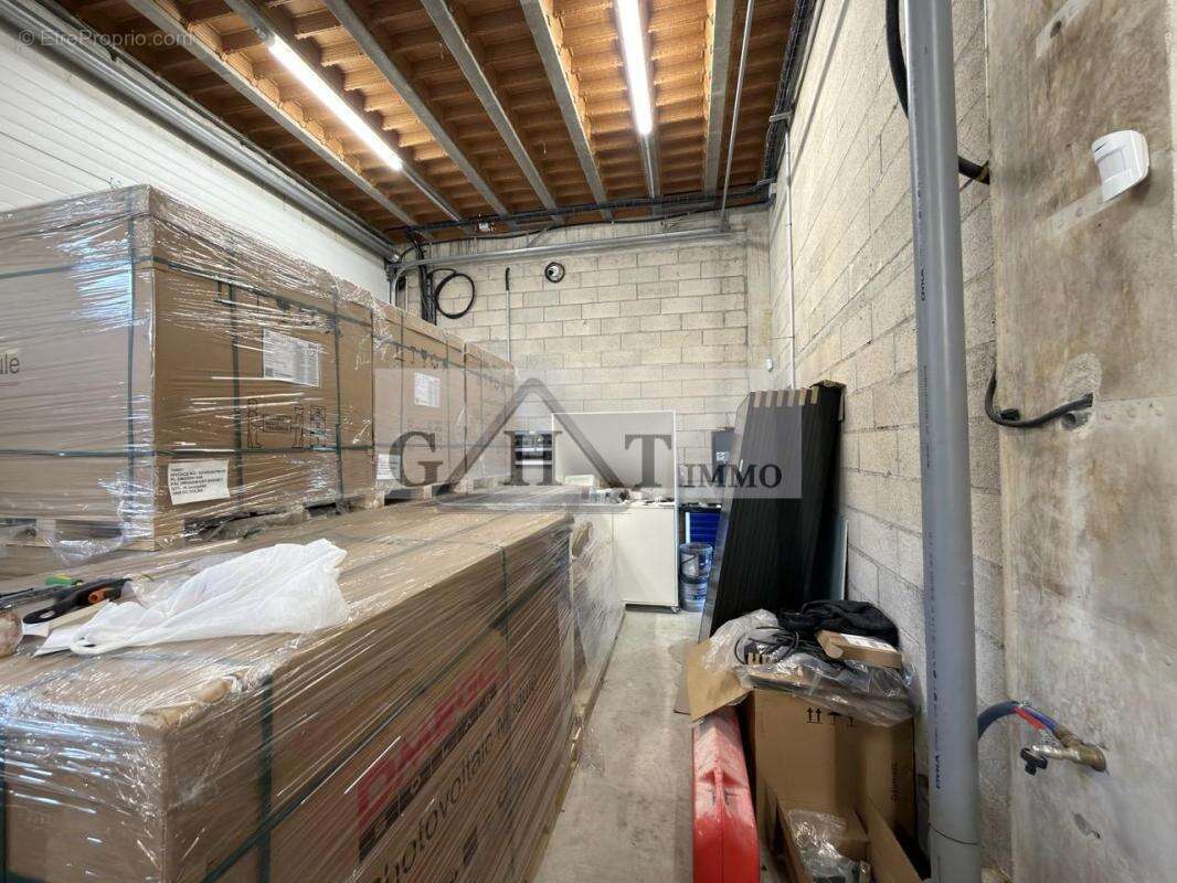 Commerce à VIGNEUX-SUR-SEINE