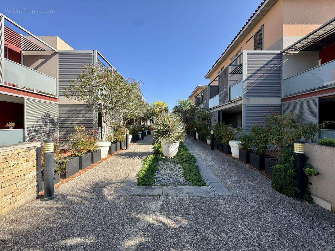 Appartement à MAUGUIO