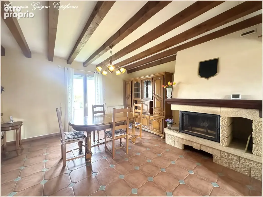 CHUISNES ( 28190) - Maison familiale 102m²,  3 chambres (possibilité d'une quatrième) terrain 1141 m², sous-sol total - photo 3