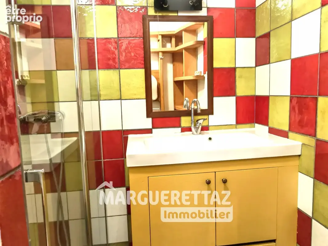 Loft 65 m² au centre de Taninges - photo 6