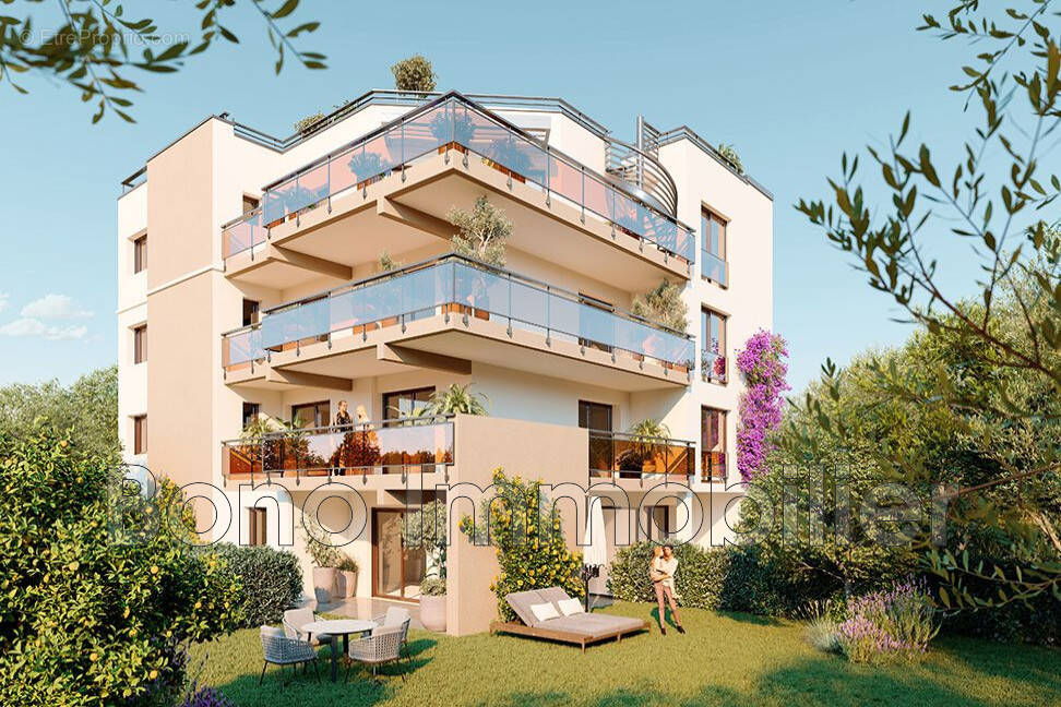 Appartement à SAINT-LAURENT-DU-VAR