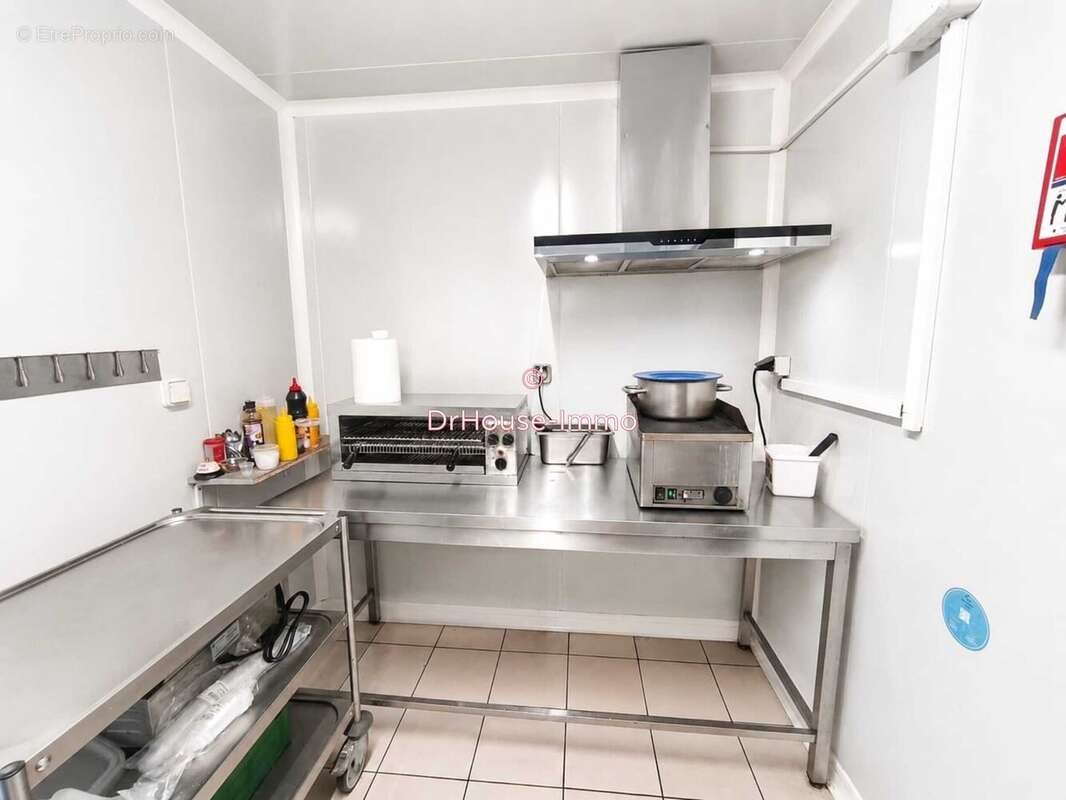 Commerce 87 m² à Laruns  - photo 6