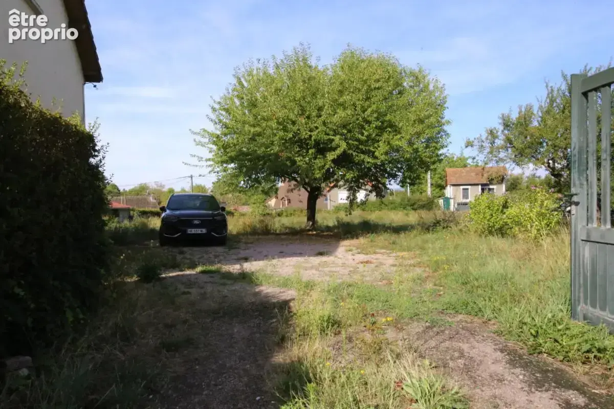 Maison des années 30 sur 1 532 m² de terrain - photo 3