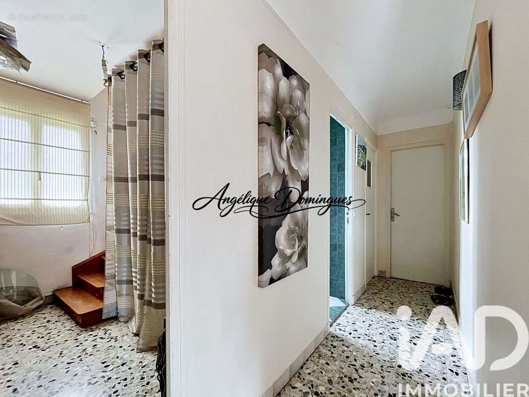 Maison 134 m² à Aubergenville  - photo 7