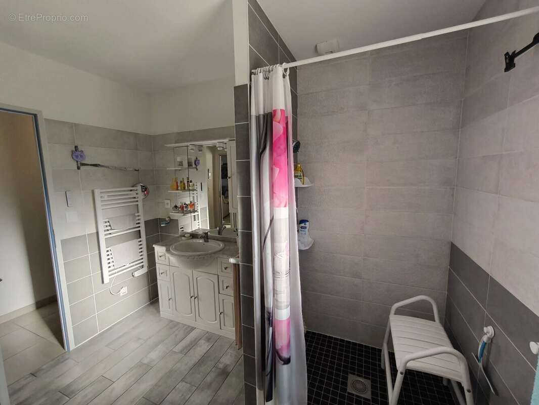 Maison à CHAILLAC-SUR-VIENNE