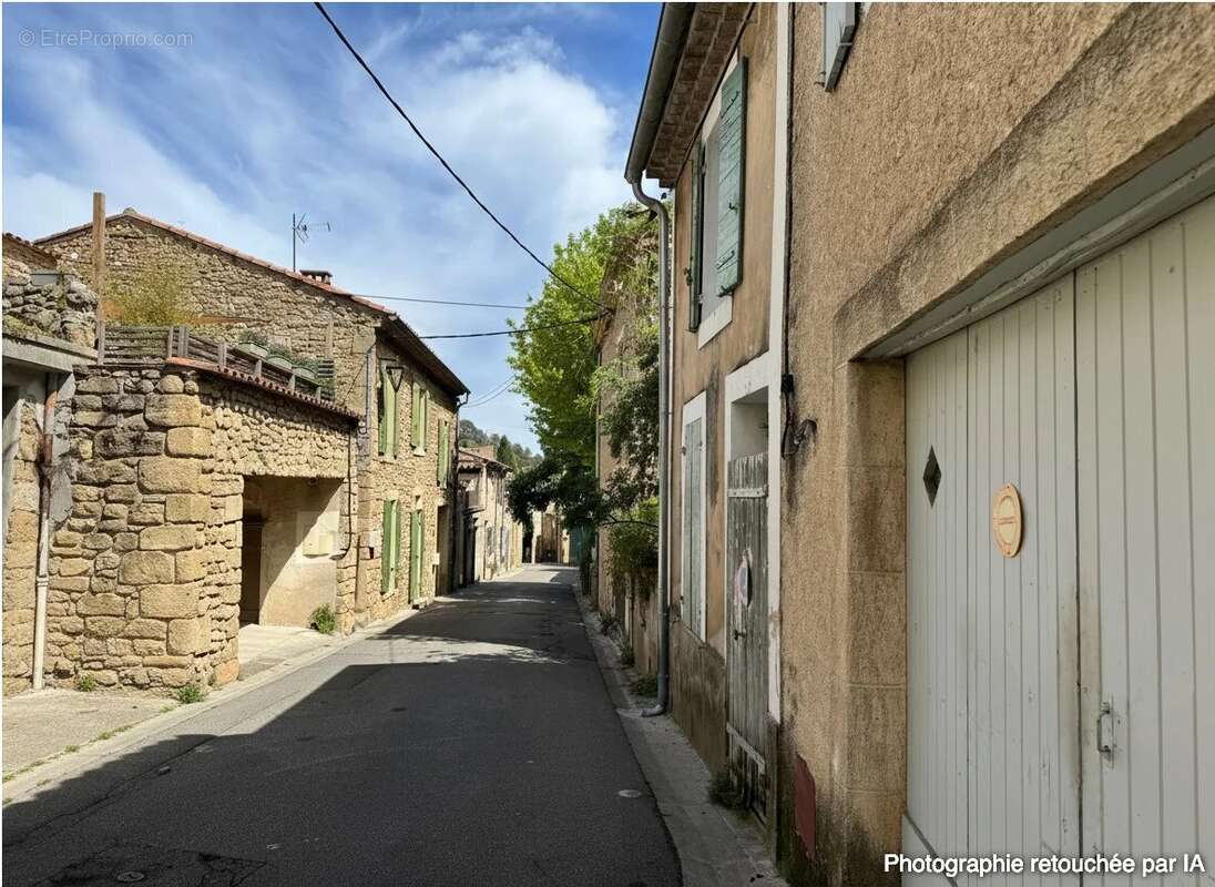 Maison à ROGNES