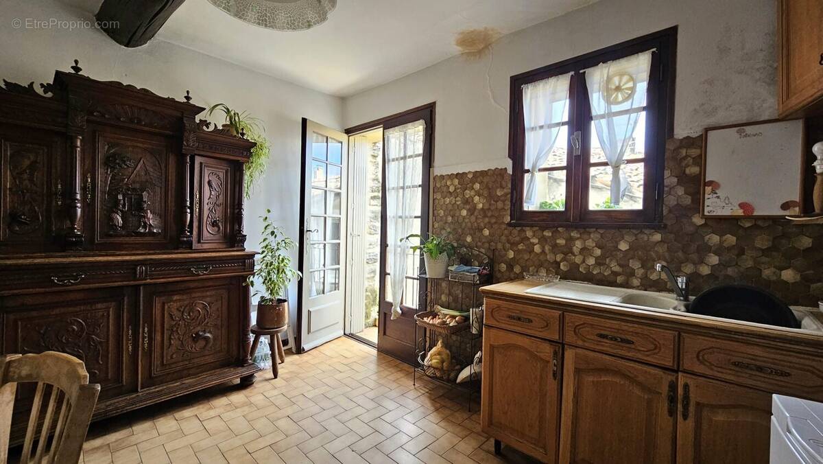 Maison à MONTPEZAT
