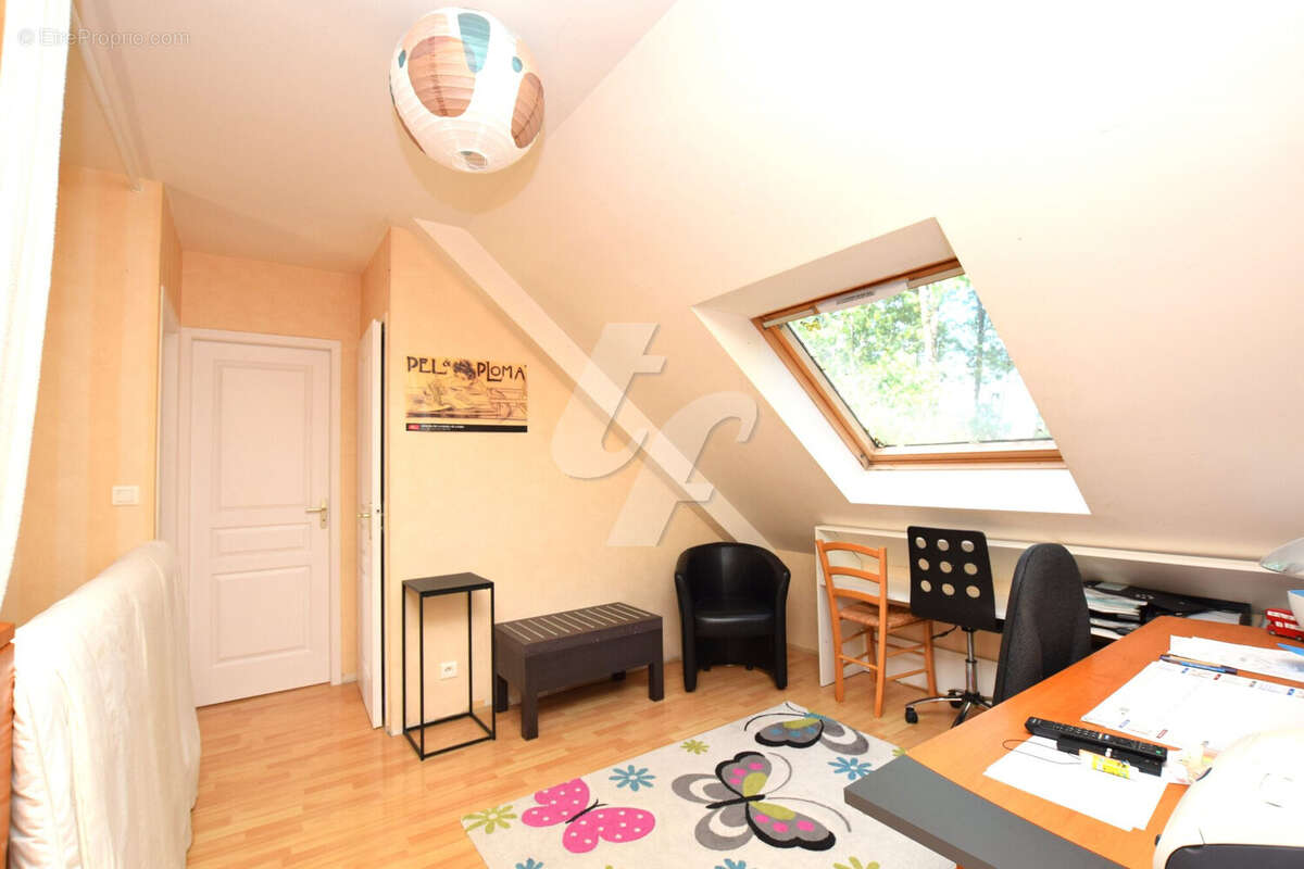 Maison 167 m² à Notre-Dame-Des-Landes  - photo 8
