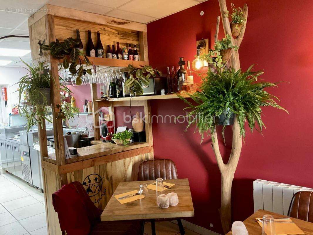 Commerce à FLASSANS-SUR-ISSOLE