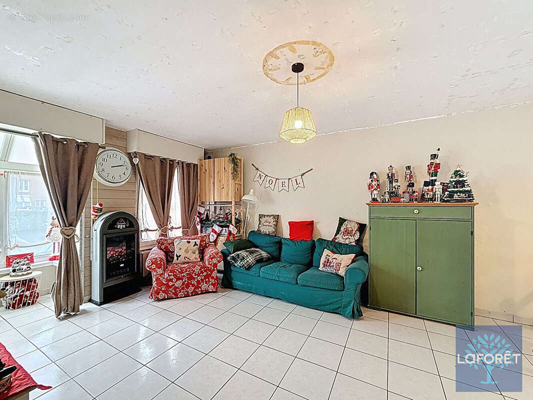 Maison à SAINT-SAULVE