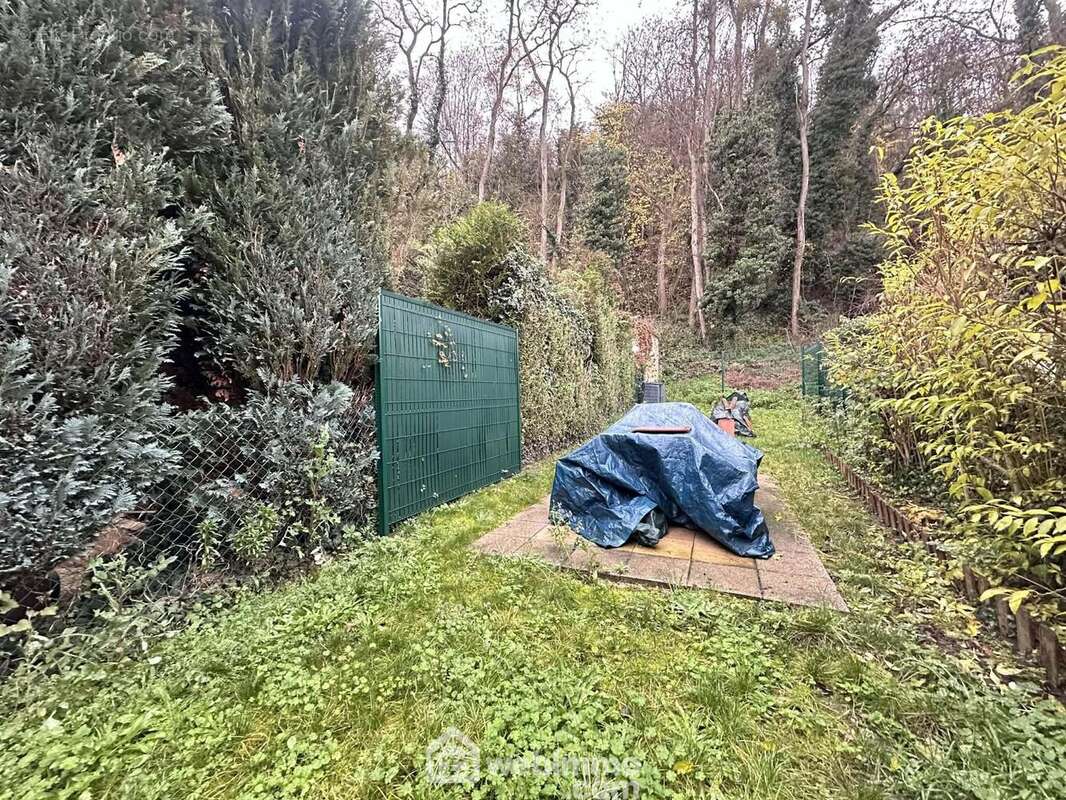 Vous apprécierez le jardin entièrement clos - Maison à LAON