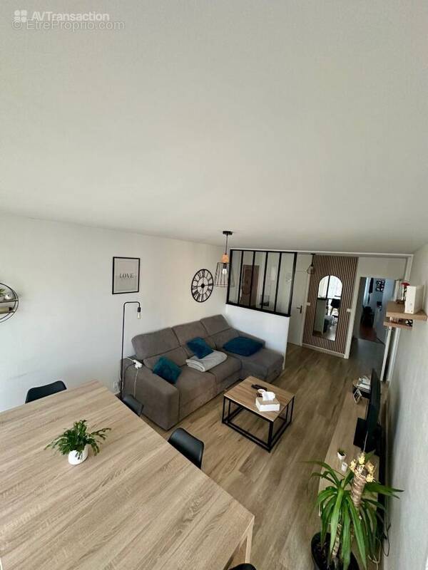 Appartement 72 m² à Voiron  - photo 1