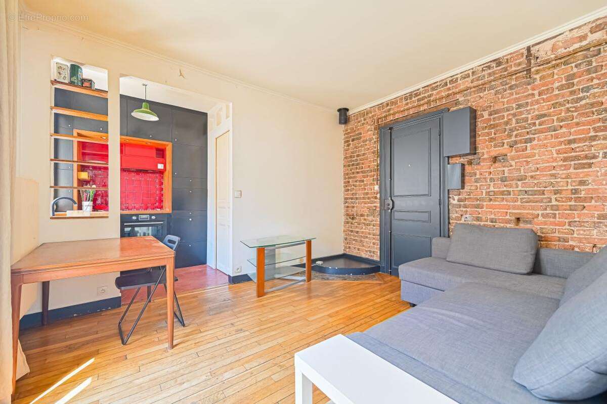 Appartement à PARIS-18E