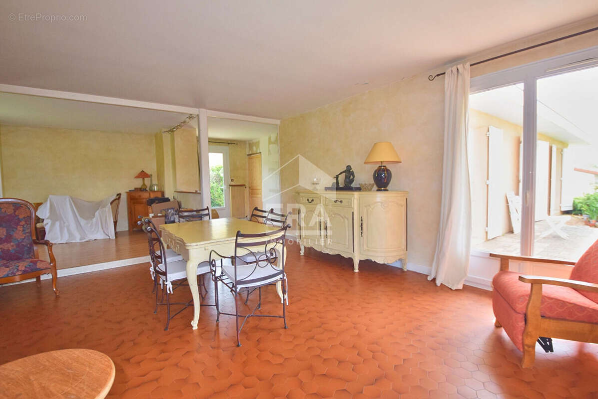 Maison à CHAZAY-D'AZERGUES