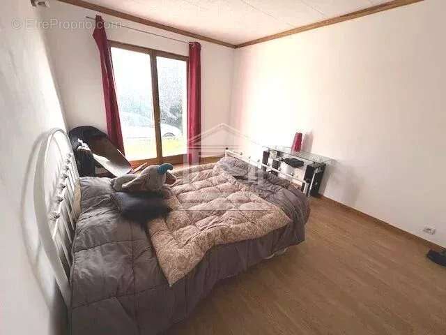 Maison à TOURRETTES