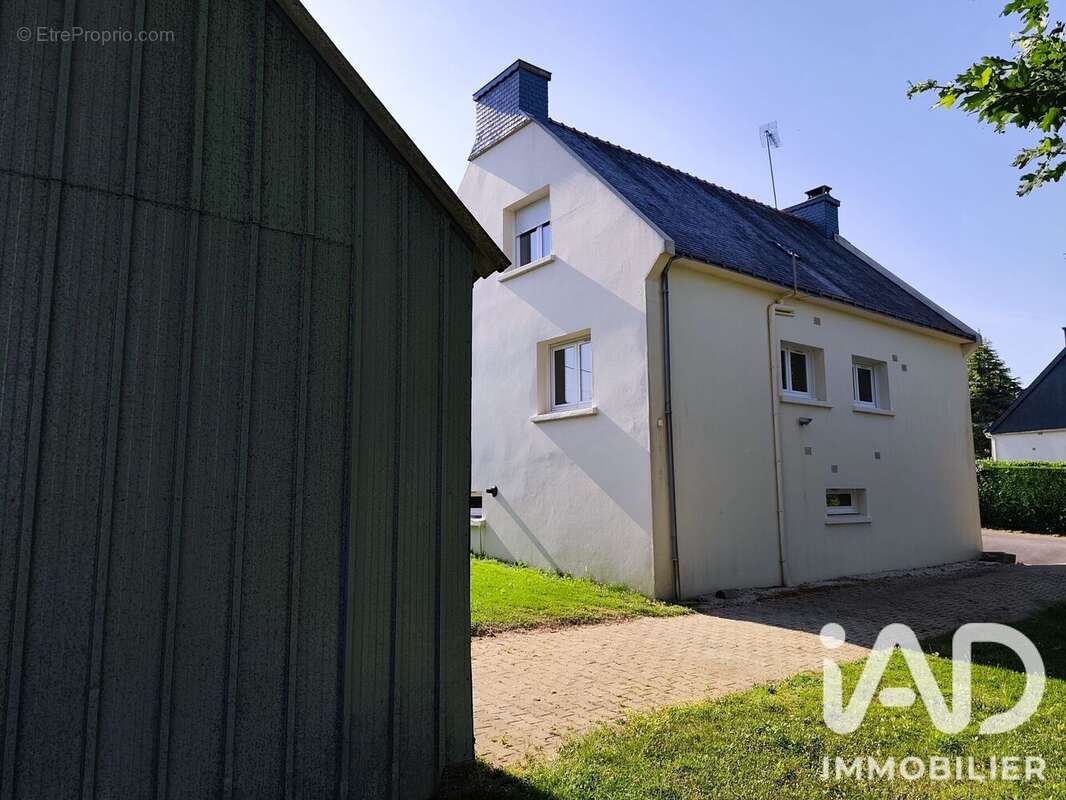 Maison 107 m² à Saint-Thuriau  - photo 5