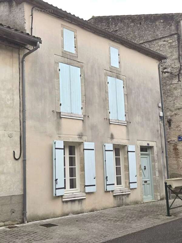Maison à MONSEGUR
