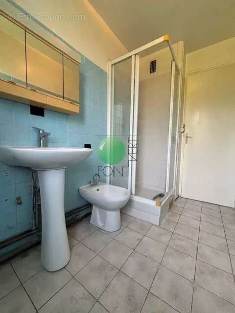 Appartement à LA FERTE-ALAIS
