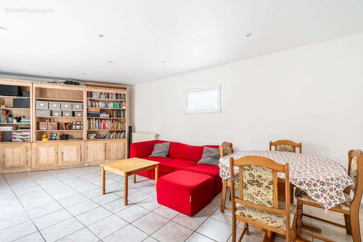 Appartement à IRIGNY