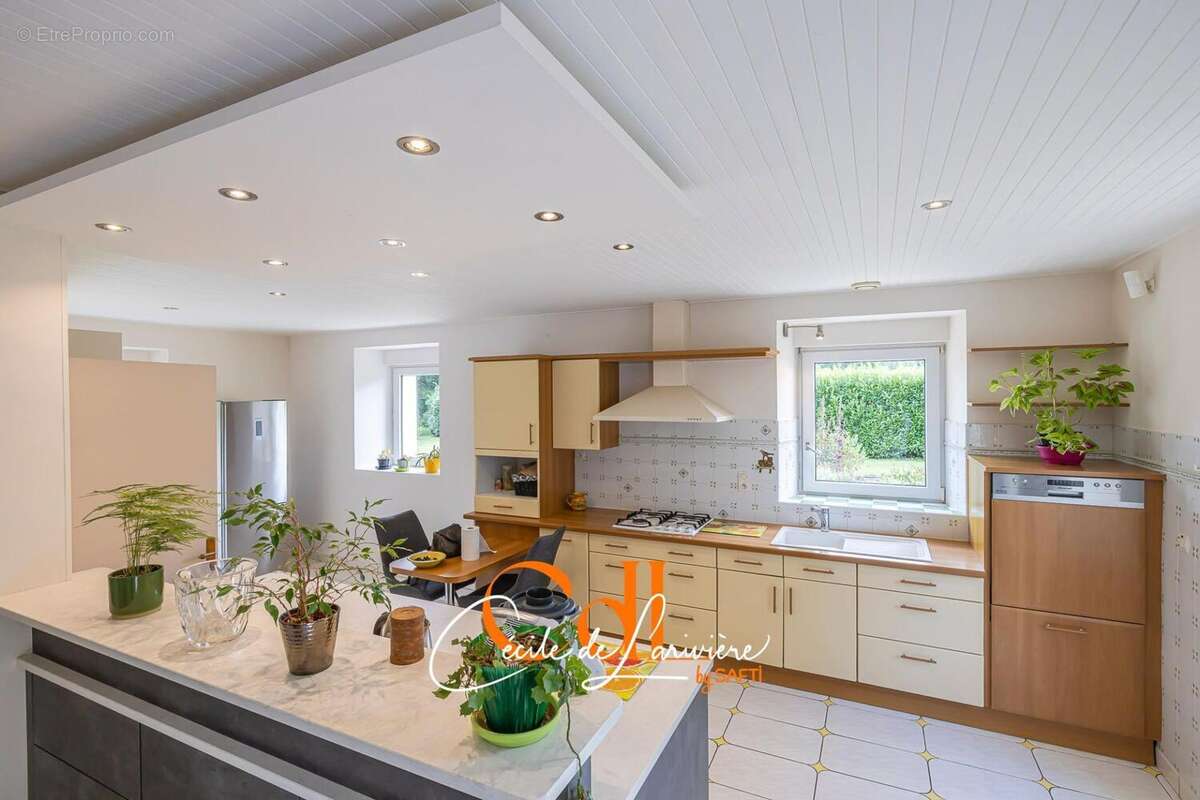 Photo 9 - Maison à LANDIVISIAU