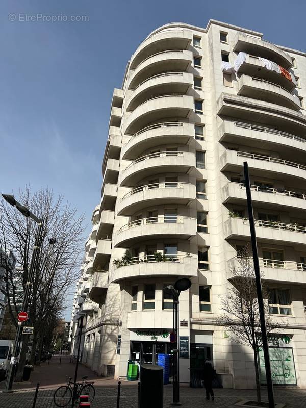 Appartement à LEVALLOIS-PERRET