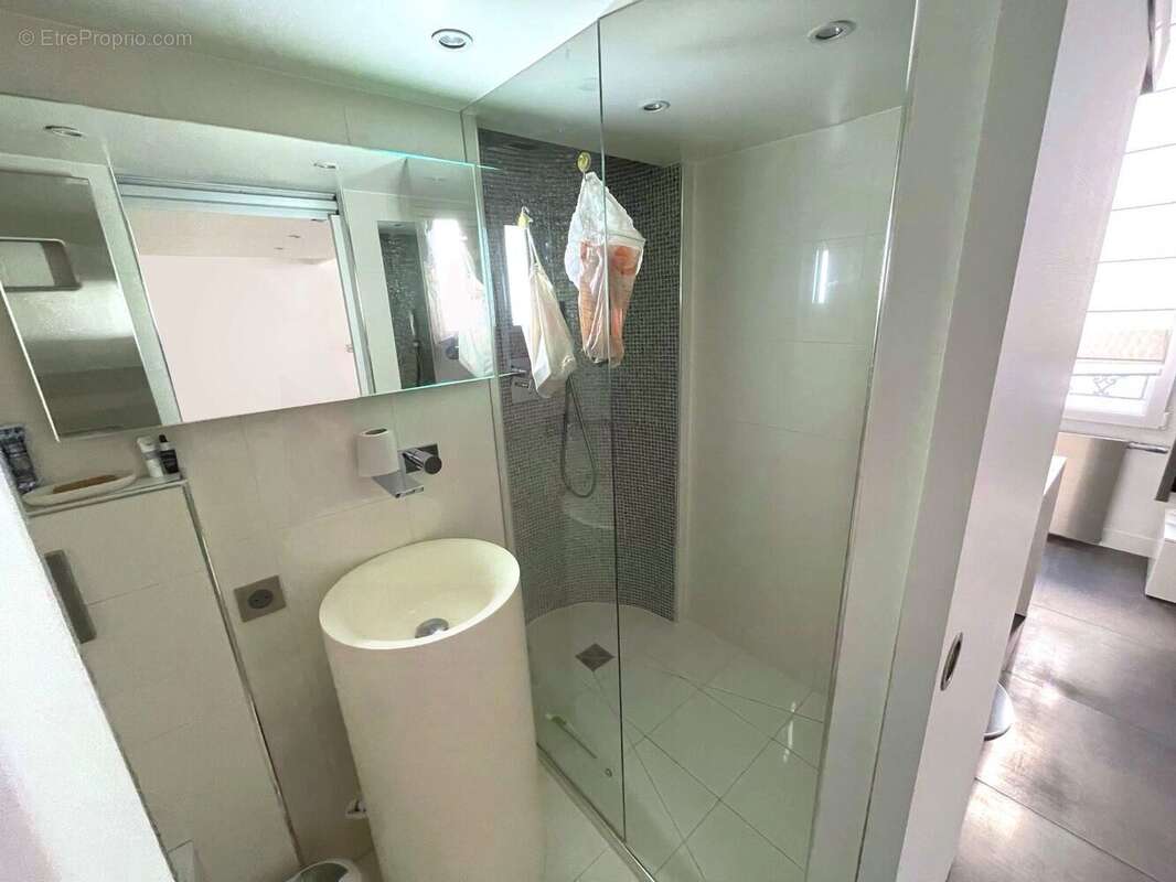 Appartement à PARIS-9E