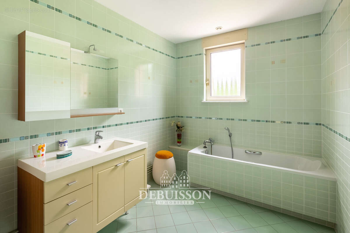 Maison à ANZIN-SAINT-AUBIN