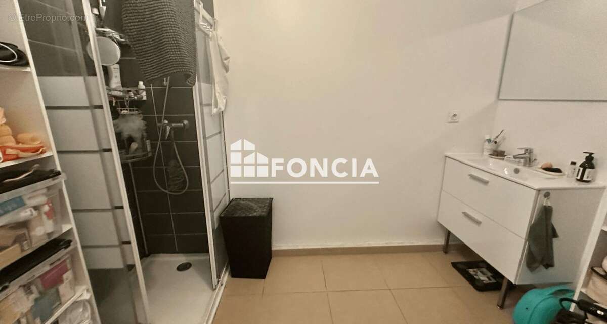 A VENDRE - CHARTREUX - Appartement récent T3 avec terrasse et box - photo 9