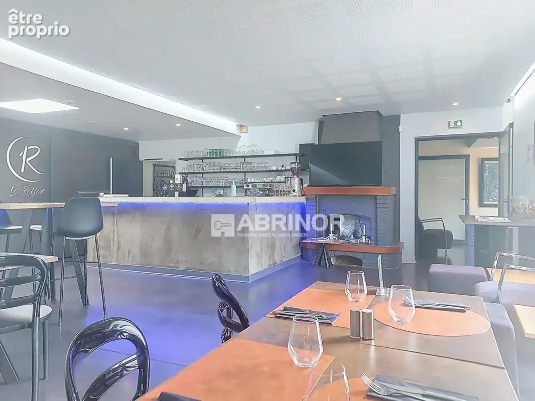 LOCAL COMMERCIAL de 384m² sur une parcelle de 2700m² - photo 13