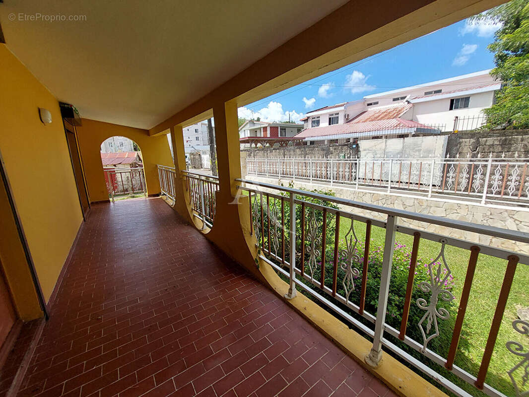Maison à FORT-DE-FRANCE