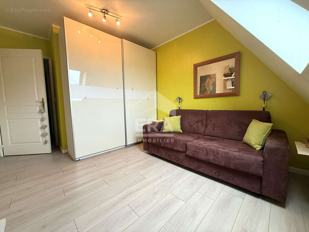 Appartement à BRIE-COMTE-ROBERT