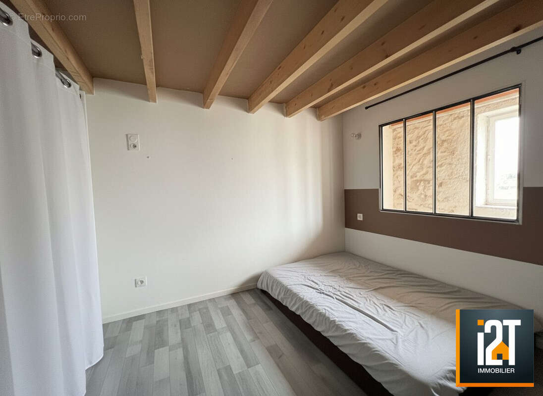 Appartement 102 m² à Saint-Genies-De-Malgoires  - photo 5